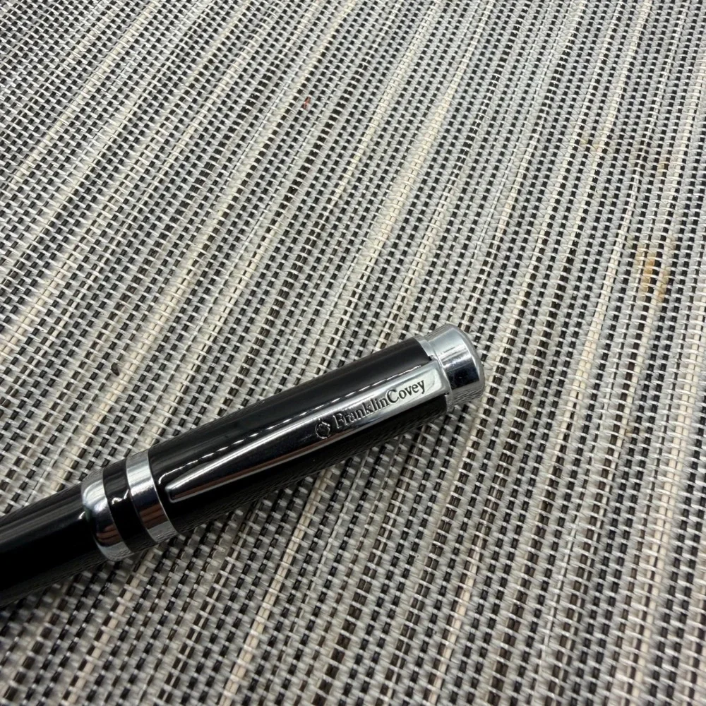 Franklin Covey Freemont Fountain Pen Black Lacquer Chrome Trim Iridium Point Nib